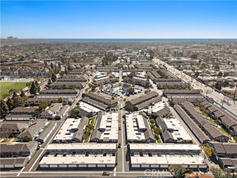 108 Danbury , Costa Mesa, CA