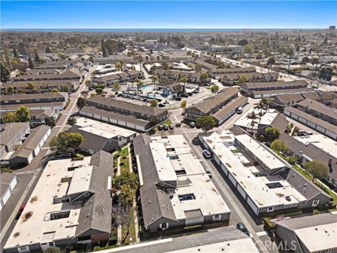 108  Danbury  , Costa Mesa, CA
