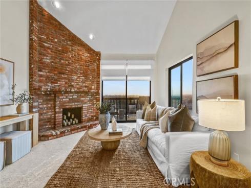 2157 Pacific Avenue B202 , Costa Mesa, CA