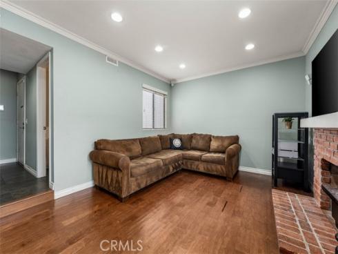 939 W 19th , Costa Mesa, CA