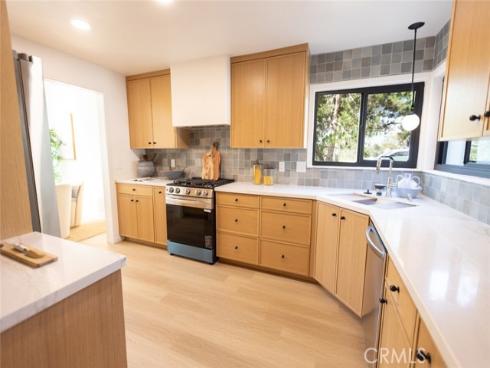 1095 Sea Terrace , Costa Mesa, CA