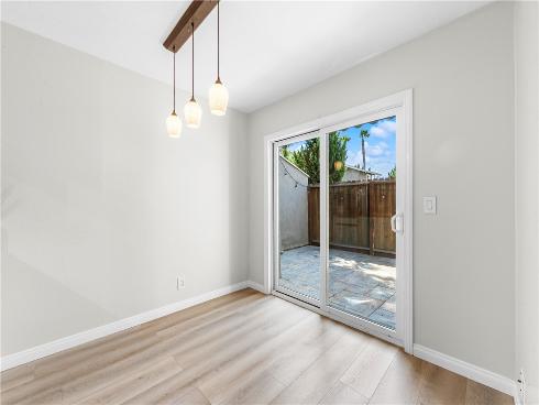 345 University F6 , Costa Mesa, CA