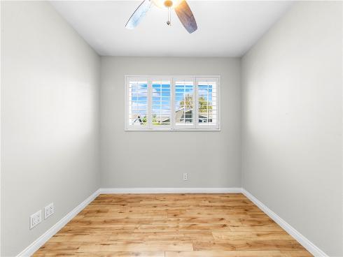 345 University F6 , Costa Mesa, CA