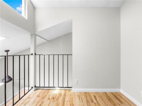 345 University F6 , Costa Mesa, CA