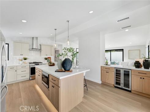 3064 Gibraltar , Costa Mesa, CA