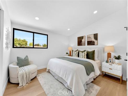 3064 Gibraltar , Costa Mesa, CA