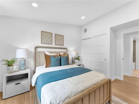 3064 Gibraltar , Costa Mesa, CA