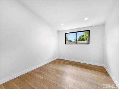 3064 Gibraltar , Costa Mesa, CA