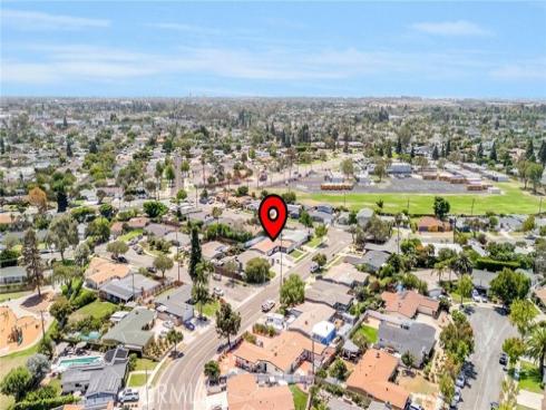 3064 Gibraltar , Costa Mesa, CA
