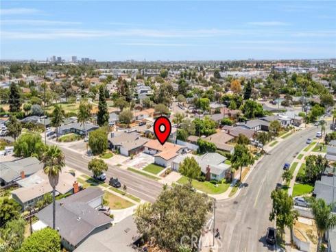 3064 Gibraltar , Costa Mesa, CA