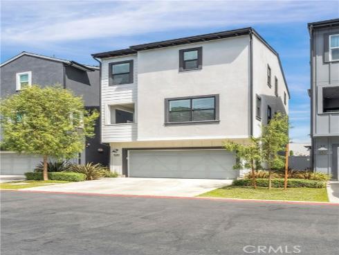 520  Caleigh  , Costa Mesa, CA