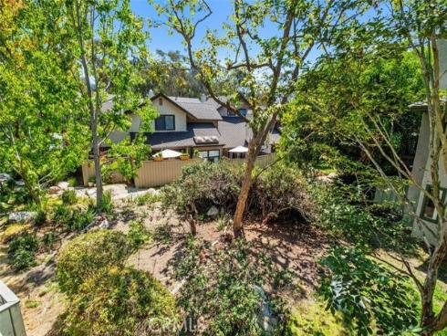 1091 Stone Brook Lane, Costa Mesa, CA