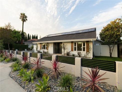 226 Santa Isabel Ave , Costa Mesa, CA