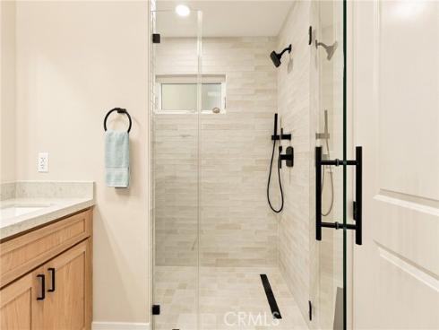 226 Santa Isabel Ave , Costa Mesa, CA