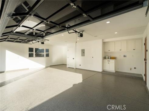 226 Santa Isabel Ave , Costa Mesa, CA