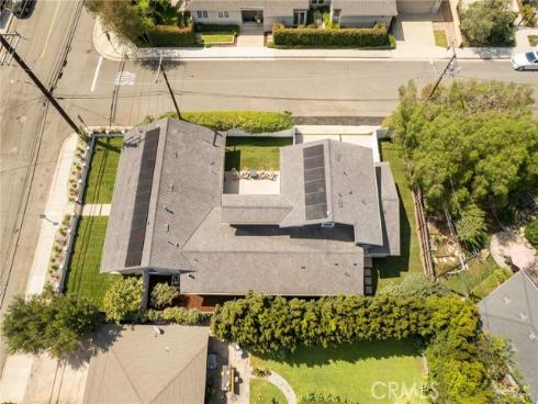 226 Santa Isabel Ave , Costa Mesa, CA