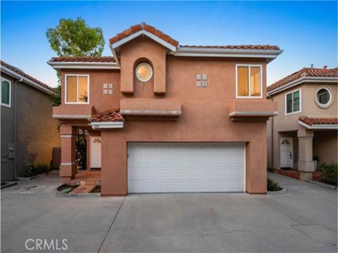 208 Calabria Court, Costa Mesa, CA