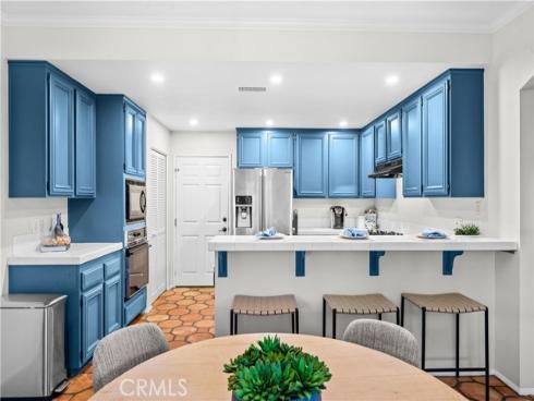 208 Calabria Court, Costa Mesa, CA