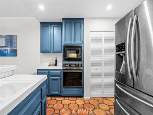 208 Calabria Court, Costa Mesa, CA