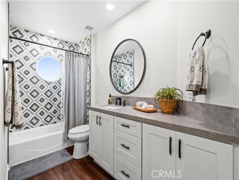 208 Calabria Court, Costa Mesa, CA