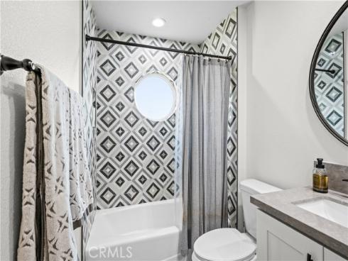 208 Calabria Court, Costa Mesa, CA