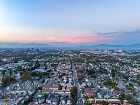 208 Calabria Court, Costa Mesa, CA