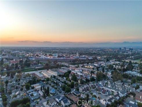 208 Calabria Court, Costa Mesa, CA