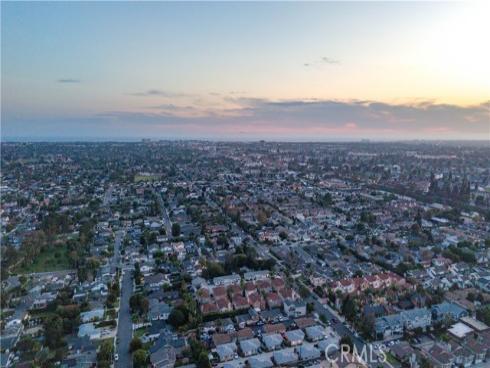 208 Calabria Court, Costa Mesa, CA