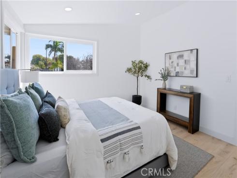 2225 Maple , Costa Mesa, CA