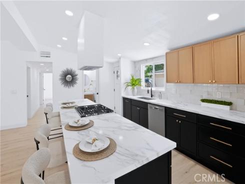 2225 Maple , Costa Mesa, CA