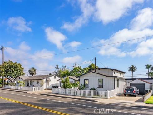 195 Broadway , Costa Mesa, CA