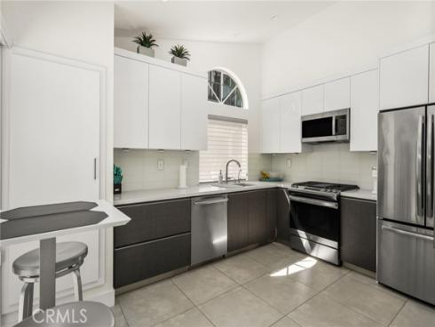 2175 Pacific Avenue D6 , Costa Mesa, CA
