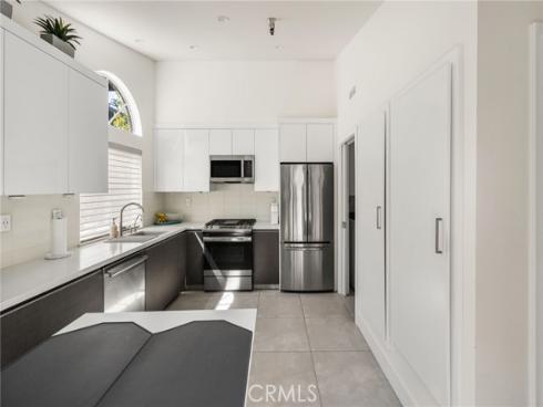 2175 Pacific Avenue D6 , Costa Mesa, CA