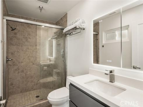 2175 Pacific Avenue D6 , Costa Mesa, CA