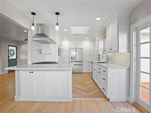 1430 Shamrock , Costa Mesa, CA