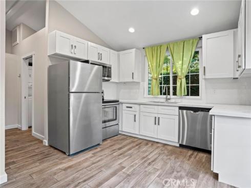 1430 Shamrock , Costa Mesa, CA