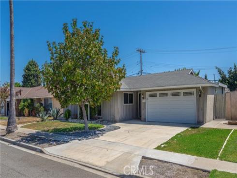 3062 Johnson Avenue, Costa Mesa, CA
