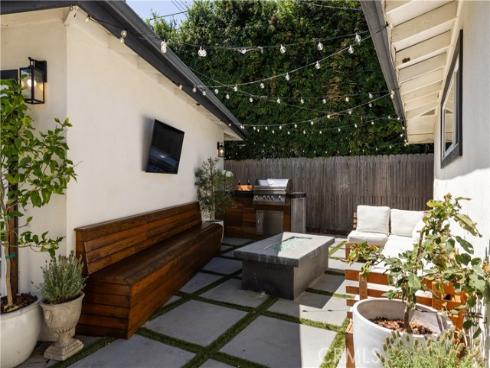 219 Pauline , Costa Mesa, CA