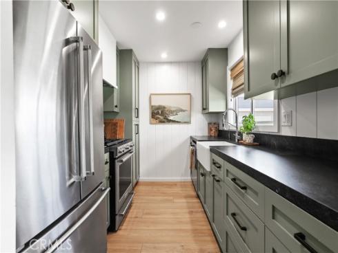 1741 Tustin 14D Avenue, Costa Mesa, CA