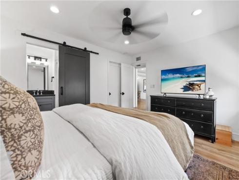 1741 Tustin 14D Avenue, Costa Mesa, CA