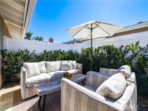 1741 Tustin 14D Avenue, Costa Mesa, CA