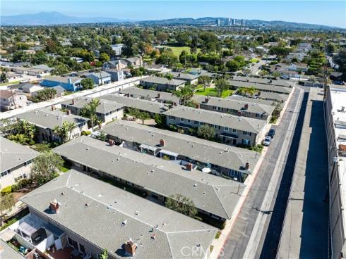 1741 Tustin 14D Avenue, Costa Mesa, CA