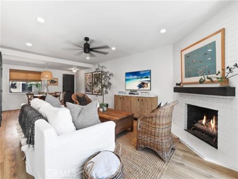 1741 Tustin 14D Avenue, Costa Mesa, CA
