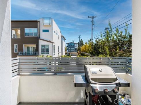 2101 Two Harbors , Costa Mesa, CA