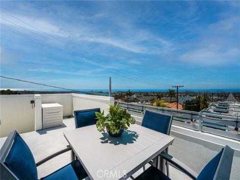 2101 Two Harbors , Costa Mesa, CA