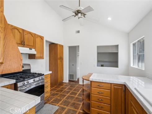 284 E 18th , Costa Mesa, CA