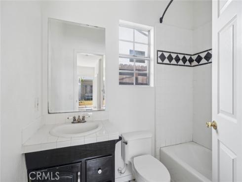 284 E 18th , Costa Mesa, CA