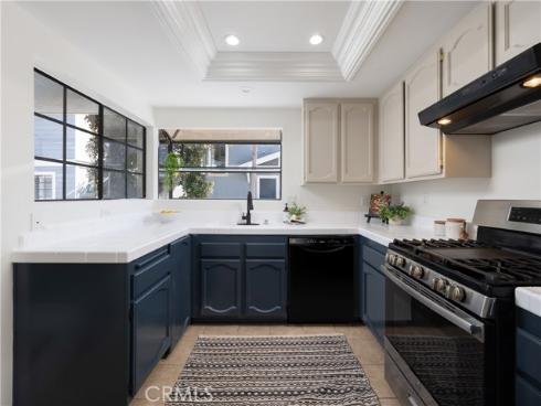 212 Mayfair , Costa Mesa, CA