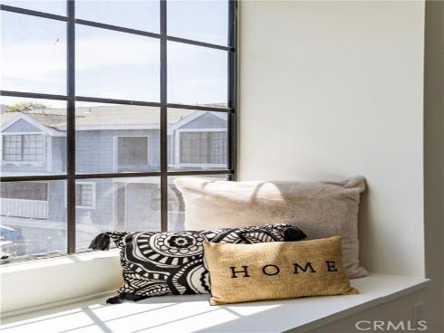 212 Mayfair , Costa Mesa, CA