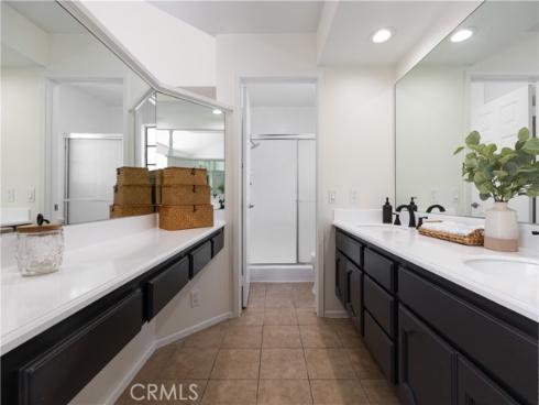 212 Mayfair , Costa Mesa, CA